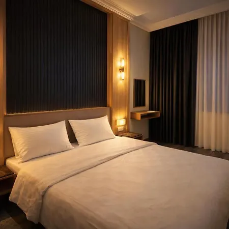 فندق Lina Luxury 2*