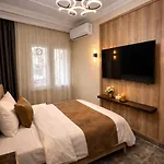 Lina Luxury 2*